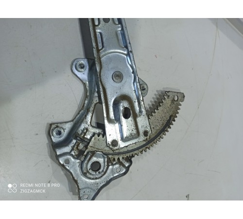 Стеклоподъемник (задний правый)