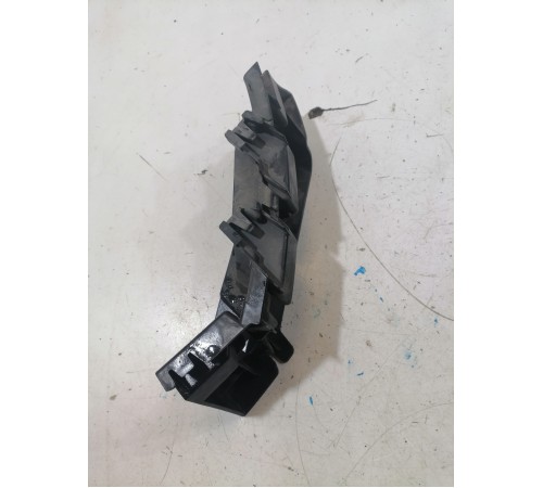 Кронштейн (крепление) заднего бампера правый