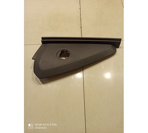 Накладка жабо (правая)