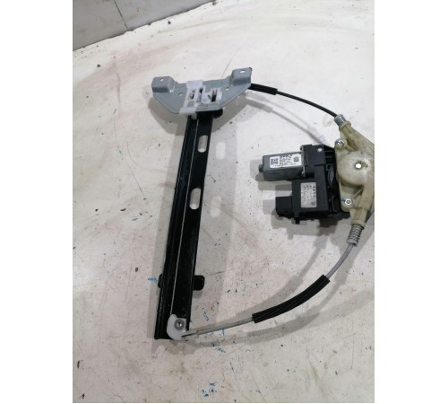 Стеклоподьемник,задний правый