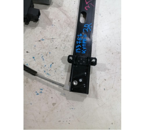 Стеклоподьемник,задний правый