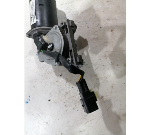 Моторчик трапеции стеклоочистителей лобового стекла