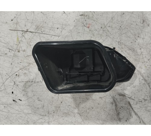 Воздушный дефлектор передний левый