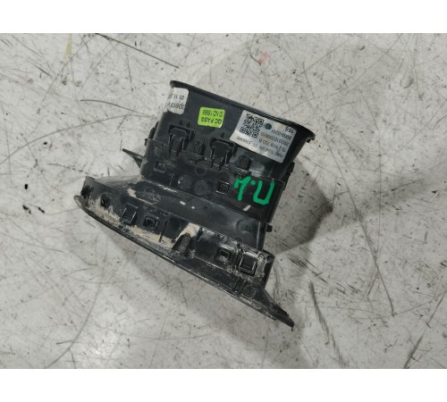 Воздушный дефлектор передний левый