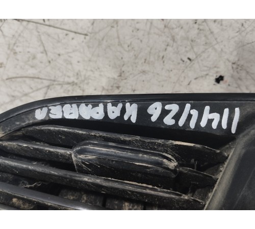 Воздушный дефлектор передний левый