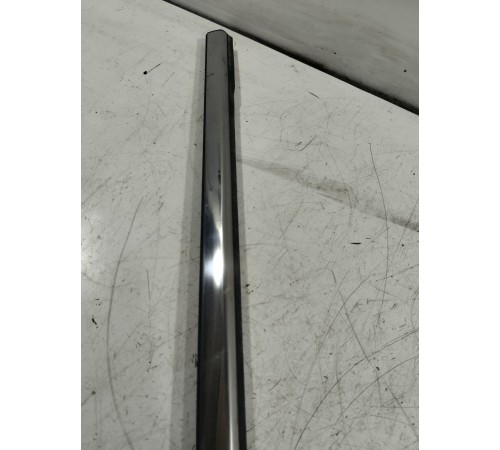 Молдинг стекла задний левый