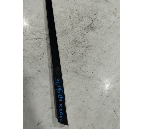 Молдинг стекла задний левый