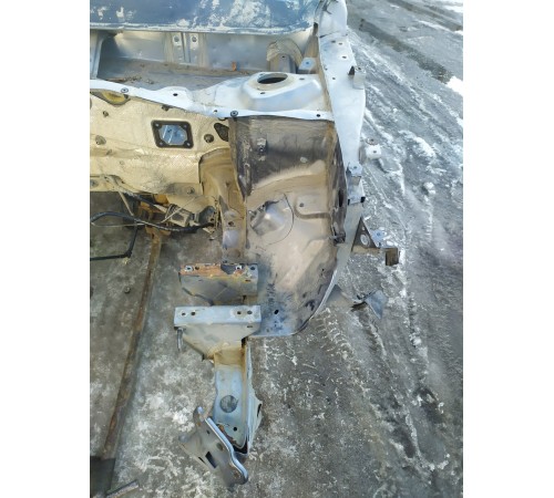 Лонжерон передний левый