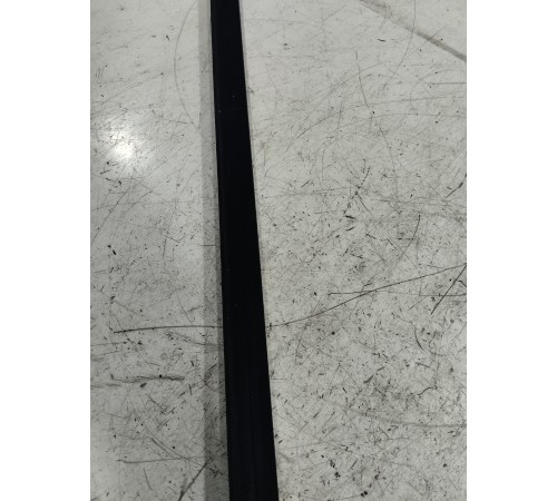 Молдинг стекла задний левый