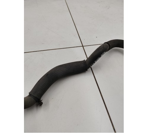 Патрубок системы охлаждения