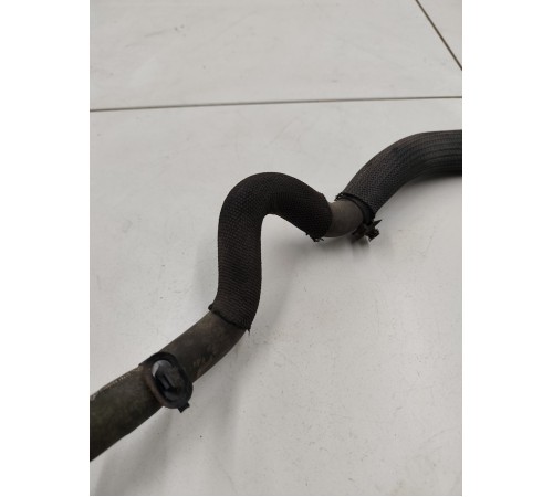 Патрубок системы охлаждения