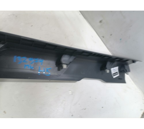 Накладка порога левпя передняя