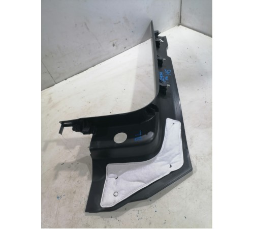 Накладка порога левпя передняя