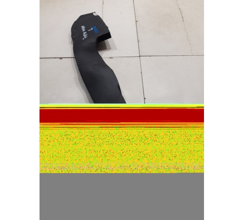 Пыльник крыла передний левый