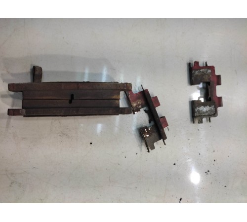 Тормозные колодки (задние)