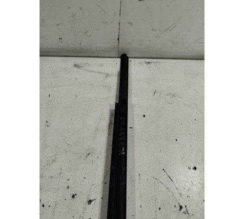 Уплотнитель стекла (задний левый наружный)