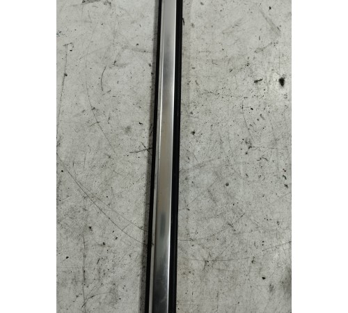 Уплотнитель стекла (задний левый наружный)