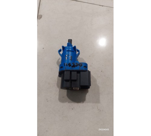 Датчик стоп сигнала