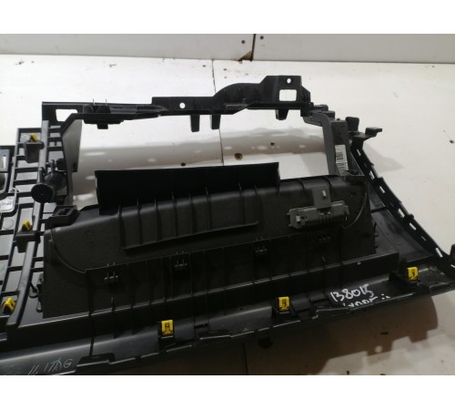 Накладка торпедо правая нижняя под бардачок