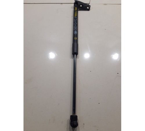 Амортизатор крышки багажника(правый)