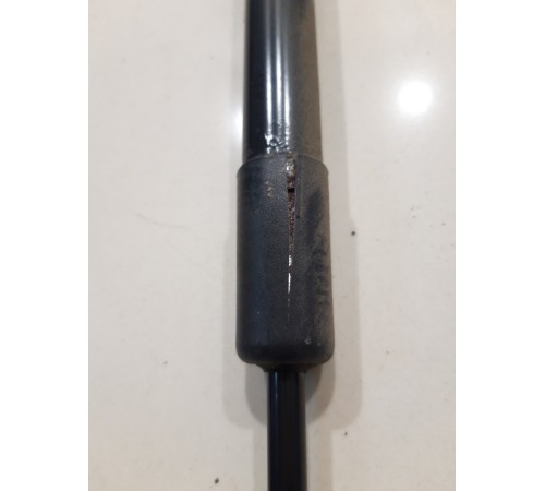 Амортизатор крышки багажника(правый)