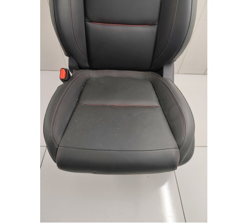 Сиденье переднее левое