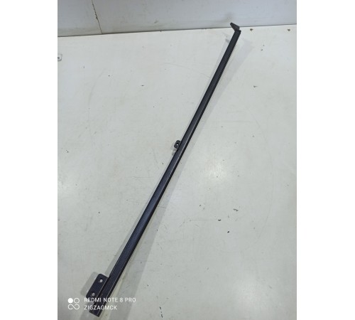 Уплотнитель двери(задний левый)