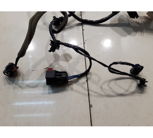 Электропроводка двери (задняя, левая)
