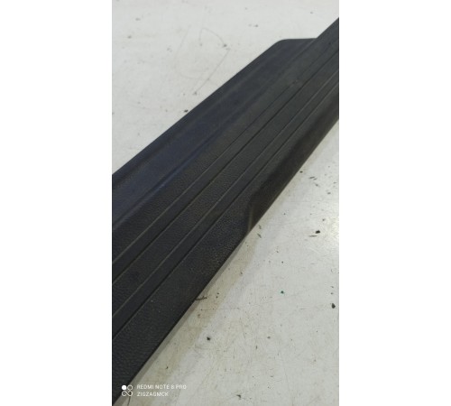 Накладка порога (передняя левая)