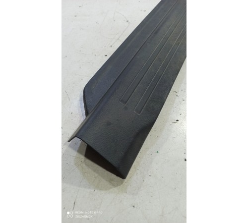 Накладка порога (передняя левая)