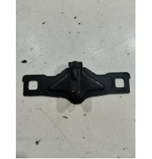 Ответная часть замка крышки багажника