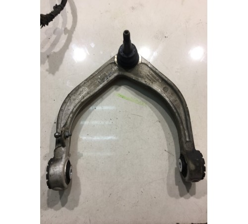 Рычаг подвески (передний, правый)