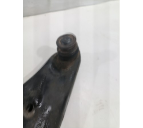 Рычаг подвески передний левый нижний