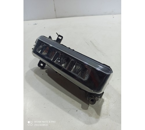 Фара противотуманная (передняя правая)