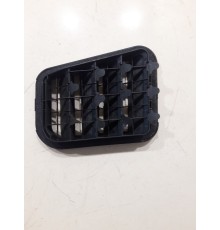 Решетка вентиляционная (задняя левая)