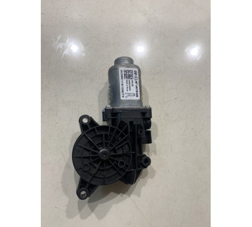 Моторчик стеклоподъемника (задний правый)