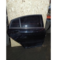 Дверь задняя правая в сборе
