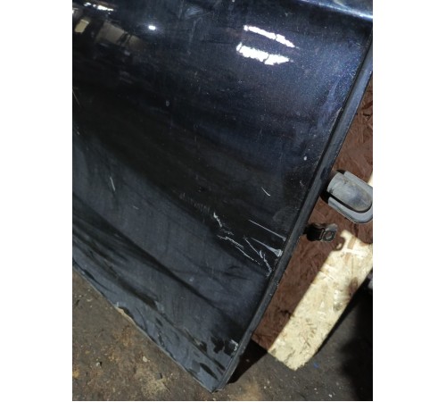 Дверь задняя правая в сборе