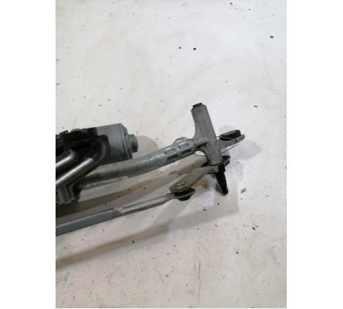 Трапеция стеклоочистителя (передний) в сборе