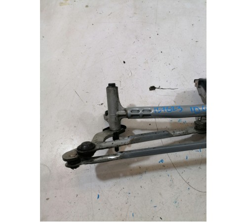 Трапеция стеклоочистителя (передний) в сборе