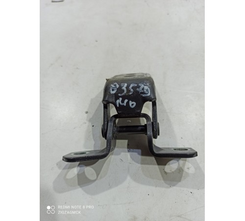 Петля передняя левая верхняя