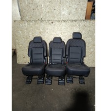 Сидение заднее 2й ряд