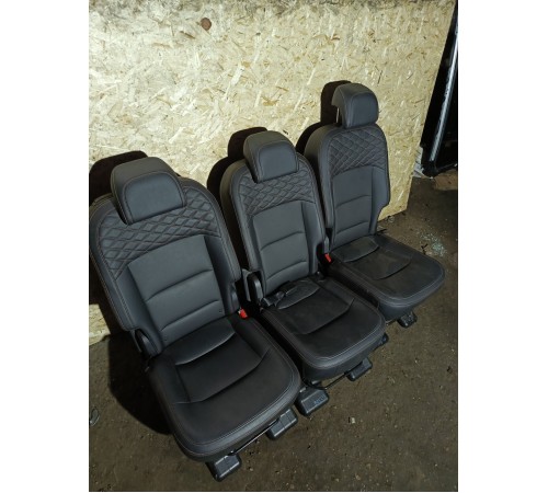 Сидение заднее 2й ряд