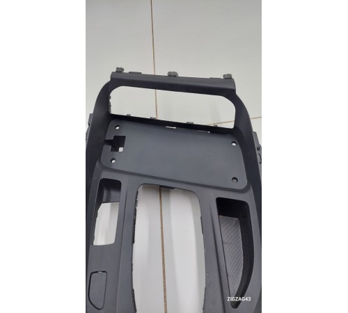 Накладка центральной консоли