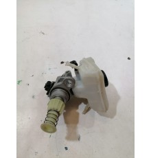 Главный тормозной цилиндр с бачком