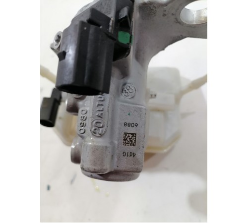 Главный тормозной цилиндр с бачком