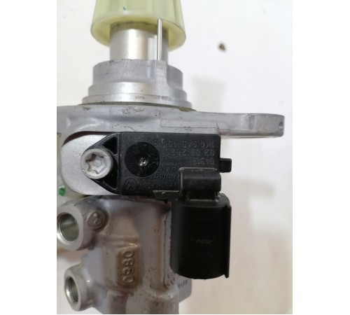 Главный тормозной цилиндр с бачком