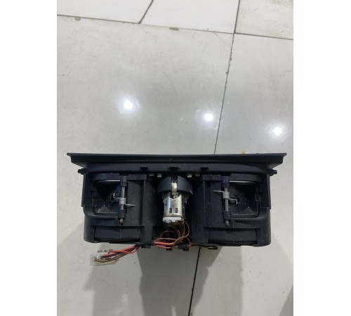 Накладка (пластик) салона (подстаканники)