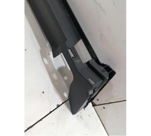 Накладка багажника левая