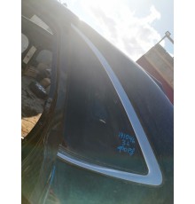 Глухое стекло кузова левое, форточка